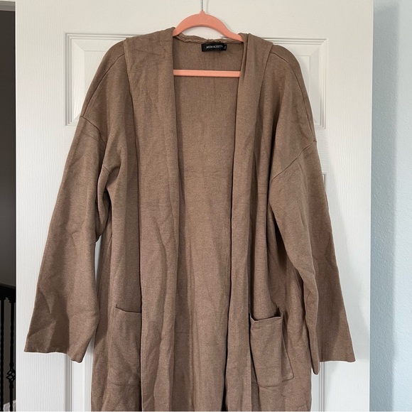 Tan cardigan with hood - xl - Picture 8 of 8